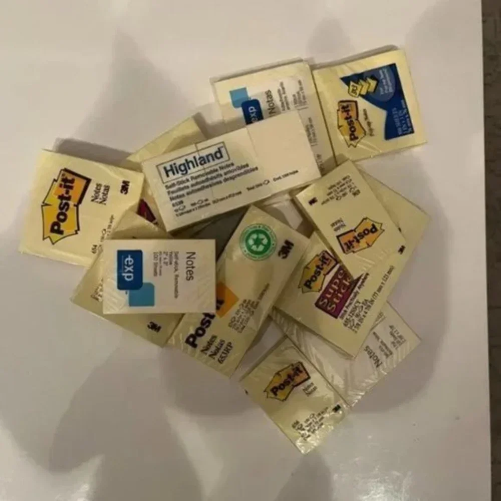 Post-Its / Large Selection of Different Sizes (Total of 34)‎ (new)